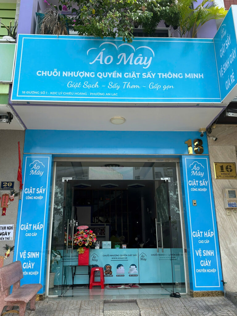 Cửa hàng nhượng quyền giặt sấy Áo Mây