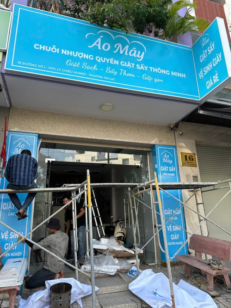 Trang trí nội thất là một phần trong chi phí mở tiệm giặt ủi