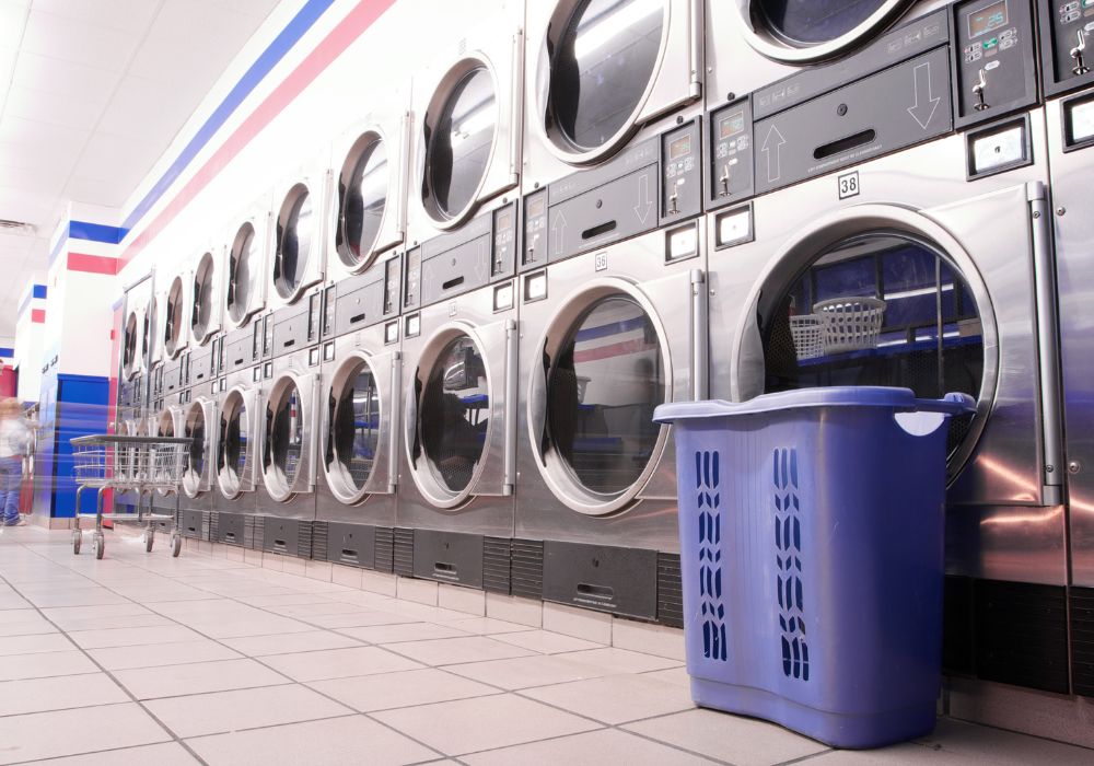 Phần mềm này giúp bạn dễ dàng quản lý hoạt động của các thiết bị giặt ủi