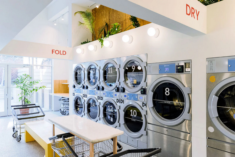 Thiết kế tiệm giặt ủi tận dụng tối đa ánh sáng tự nhiên
