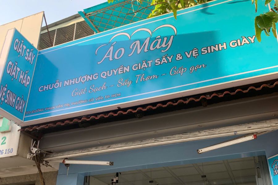 Hình ảnh tiệm luôn thay đổi mới mỗi tháng giúp tiệm chuyên nghiệp hơn